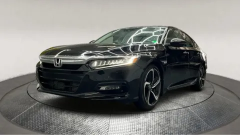 More photos of 2018 Honda Accord Touring at Autos Direct Manassas, VA