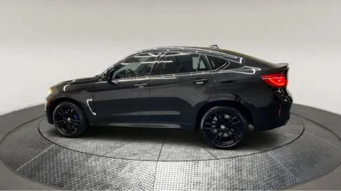 More photos of 2018 BMW X6 M at Autos Direct Manassas, VA
