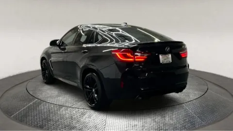 More photos of 2018 BMW X6 M at Autos Direct Manassas, VA