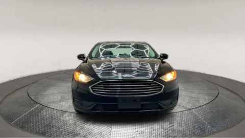 Another view of 2020 Ford Fusion SE for sale in Manassas, VA at Autos Direct Manassas