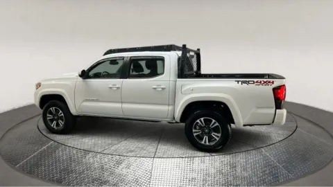 More photos of 2018 Toyota Tacoma SR at Autos Direct Manassas, VA
