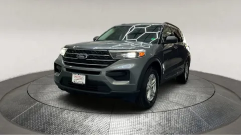 More photos of 2022 Ford Explorer XLT at Autos Direct Manassas, VA