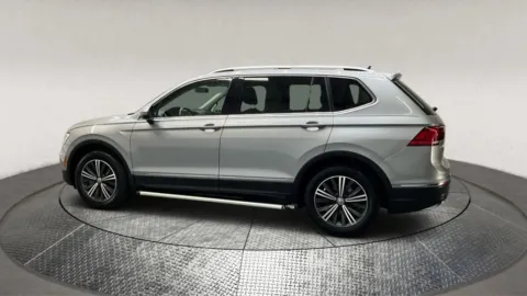 More photos of 2019 Volkswagen Tiguan 2.0T SEL at Autos Direct Manassas, VA