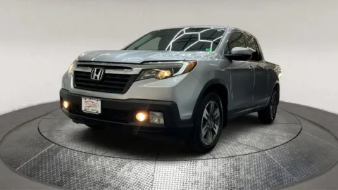 Another view of 2019 Honda Ridgeline RTL-T for sale in Manassas, VA at Autos Direct Manassas
