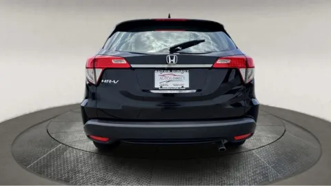 More photos of 2022 Honda HR-V LX at Autos Direct Manassas, VA