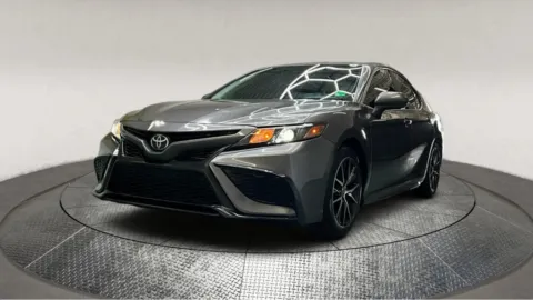 More photos of 2021 Toyota Camry at Autos Direct Manassas, VA
