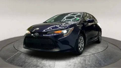 More photos of 2021 Toyota Corolla LE at Autos Direct Manassas, VA