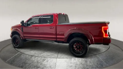 More photos of 2019 Ford F-250SD Platinum at Autos Direct Manassas, VA