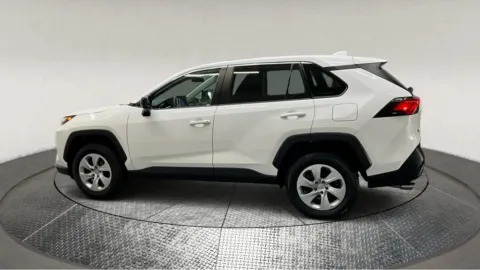 More photos of 2023 Toyota RAV4 LE at Autos Direct Manassas, VA