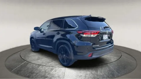 More photos of 2019 Toyota Highlander at Autos Direct Manassas, VA