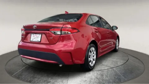 More photos of 2021 Toyota Corolla LE at Autos Direct Manassas, VA