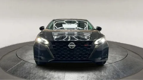 Another view of 2023 Nissan Altima 2.5 SR for sale in Manassas, VA at Autos Direct Manassas