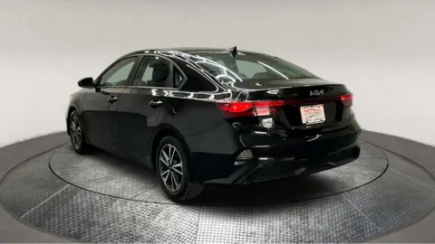 More photos of 2022 Kia Forte LXS at Autos Direct Manassas, VA