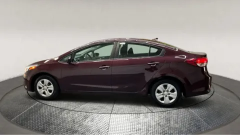More photos of 2018 Kia Forte LX at Autos Direct Manassas, VA
