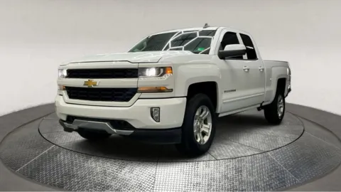 More photos of 2018 Chevrolet Silverado 1500 LT at Autos Direct Manassas, VA