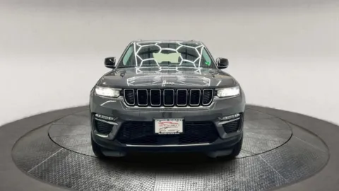 Another view of 2024 Jeep Grand Cherokee Limited for sale in Manassas, VA at Autos Direct Manassas