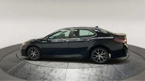 More photos of 2023 Toyota Camry SE at Autos Direct Manassas, VA