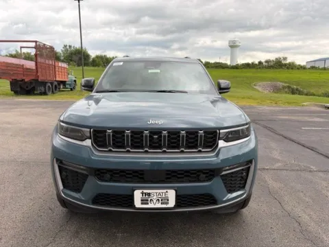 Photos of 2026 Jeep Grand Cherokee L Limited for sale in Maryville, MO at Tri-State Chrysler Dodge Jeep RAM
