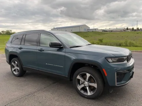 Another view of 2026 Jeep Grand Cherokee L Limited for sale in Maryville, MO at Tri-State Chrysler Dodge Jeep RAM