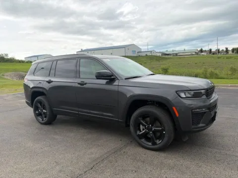 Another view of 2026 Jeep Grand Cherokee L Limited for sale in Maryville, MO at Tri-State Chrysler Dodge Jeep RAM