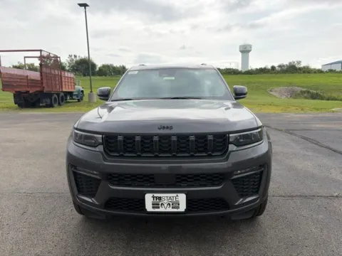 Photos of 2026 Jeep Grand Cherokee L Limited for sale in Maryville, MO at Tri-State Chrysler Dodge Jeep RAM