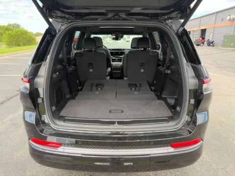 More photos of 2026 Jeep Grand Cherokee L Limited at Tri-State Chrysler Dodge Jeep RAM, MO