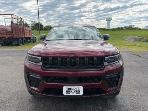 Photos of 2026 Jeep Grand Cherokee L Limited for sale in Maryville, MO at Tri-State Chrysler Dodge Jeep RAM