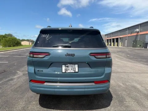 More photos of 2026 Jeep Grand Cherokee L Limited at Tri-State Chrysler Dodge Jeep RAM, MO