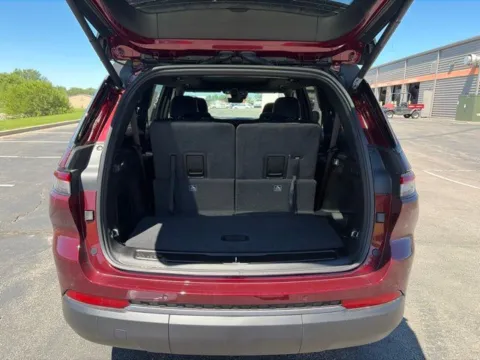 More photos of 2026 Jeep Grand Cherokee L Limited at Tri-State Chrysler Dodge Jeep RAM, MO