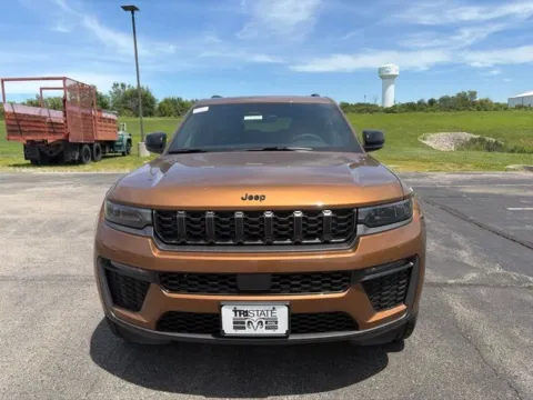 Photos of 2026 Jeep Grand Cherokee L Limited for sale in Maryville, MO at Tri-State Chrysler Dodge Jeep RAM