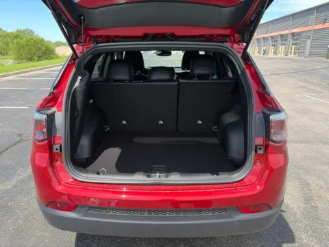More photos of 2026 Jeep Compass Latitude at Tri-State Chrysler Dodge Jeep RAM, MO