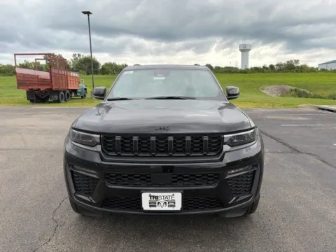 Photos of 2026 Jeep Grand Cherokee L Limited for sale in Maryville, MO at Tri-State Chrysler Dodge Jeep RAM