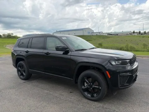 Another view of 2026 Jeep Grand Cherokee L Limited for sale in Maryville, MO at Tri-State Chrysler Dodge Jeep RAM