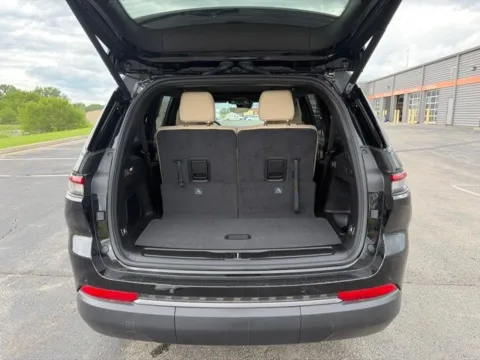 More photos of 2026 Jeep Grand Cherokee L Limited at Tri-State Chrysler Dodge Jeep RAM, MO