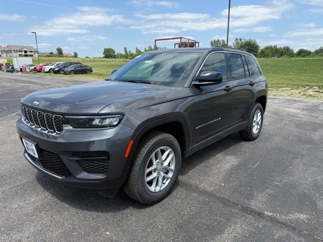Gray 2026 Jeep Grand Cherokee Laredo for sale in Maryville, MO