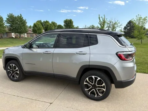 More photos of 2022 Jeep Compass Limited at Tri-State Chrysler Dodge Jeep RAM, MO