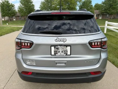 More photos of 2022 Jeep Compass Limited at Tri-State Chrysler Dodge Jeep RAM, MO