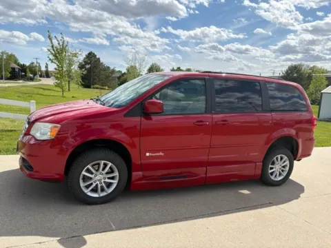 Red 2014 Dodge Grand Caravan SXT for sale in Maryville, MO