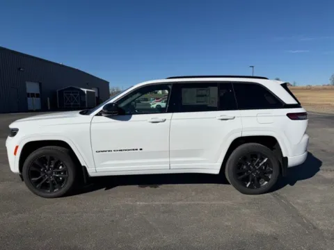 More photos of 2026 Jeep Grand Cherokee Limited Reserve at Tri-State Chrysler Dodge Jeep RAM, MO