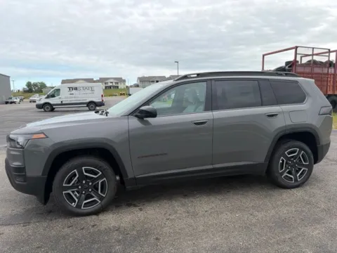 Gray 2026 Jeep Cherokee Laredo for sale in Maryville, MO