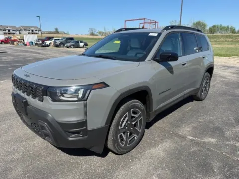 Gray 2026 Jeep Cherokee Laredo for sale in Maryville, MO