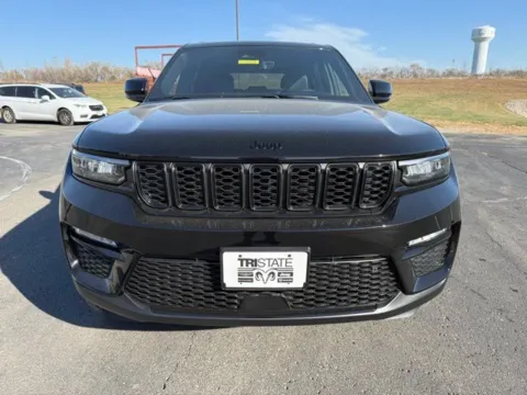 Photos of 2025 Jeep Grand Cherokee Limited for sale in Maryville, MO at Tri-State Chrysler Dodge Jeep RAM
