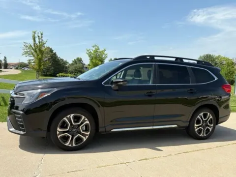 Black 2023 Subaru Ascent Limited for sale in Maryville, MO
