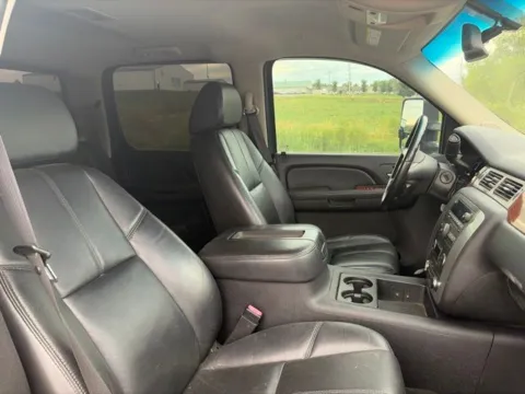 More photos of 2008 GMC Sierra 2500HD SLT at Tri-State Chrysler Dodge Jeep RAM, MO