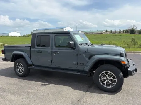 Another view of 2026 Jeep Gladiator Sport S for sale in Maryville, MO at Tri-State Chrysler Dodge Jeep RAM
