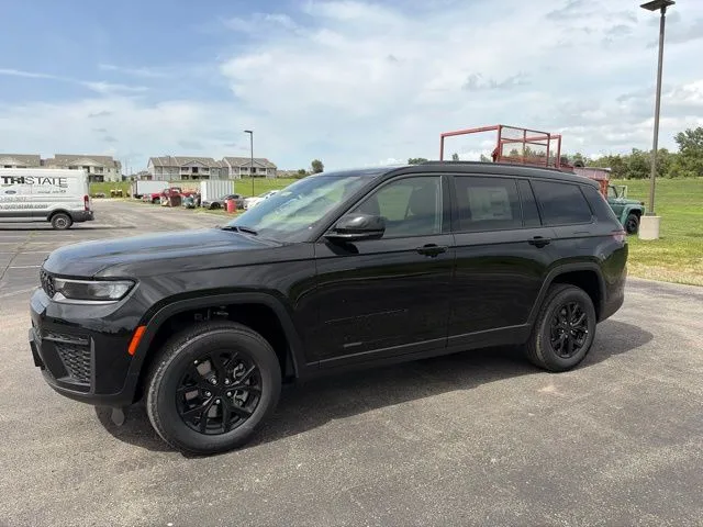 Black 2026 Jeep Grand Cherokee L Altitude for sale in Maryville, MO