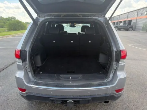 More photos of 2021 Jeep Grand Cherokee Limited at Tri-State Chrysler Dodge Jeep RAM, MO
