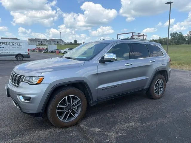 Silver 2021 Jeep Grand Cherokee Limited for sale in Maryville, MO
