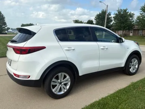 More photos of 2017 Kia Sportage LX at Tri-State Chrysler Dodge Jeep RAM, MO