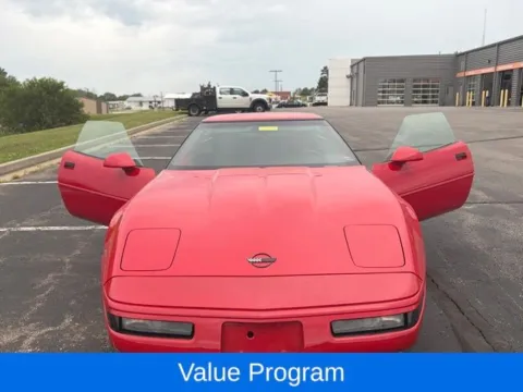 More photos of 1992 Chevrolet Corvette at Tri-State Chrysler Dodge Jeep RAM, MO
